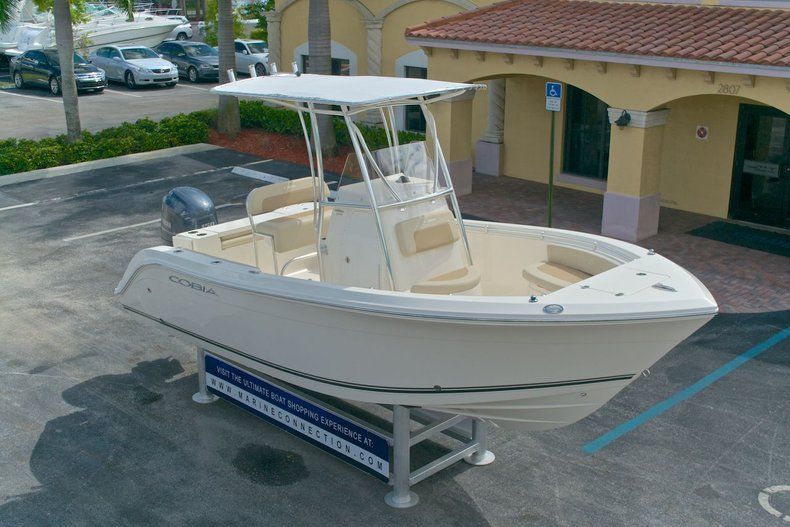 Thumbnail 73 for New 2014 Cobia 201 Center Console boat for sale in West Palm Beach, FL