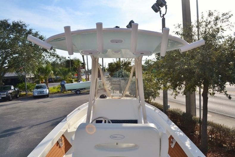 Thumbnail 10 for New 2018 Pathfinder 2600 TRS boat for sale in Vero Beach, FL