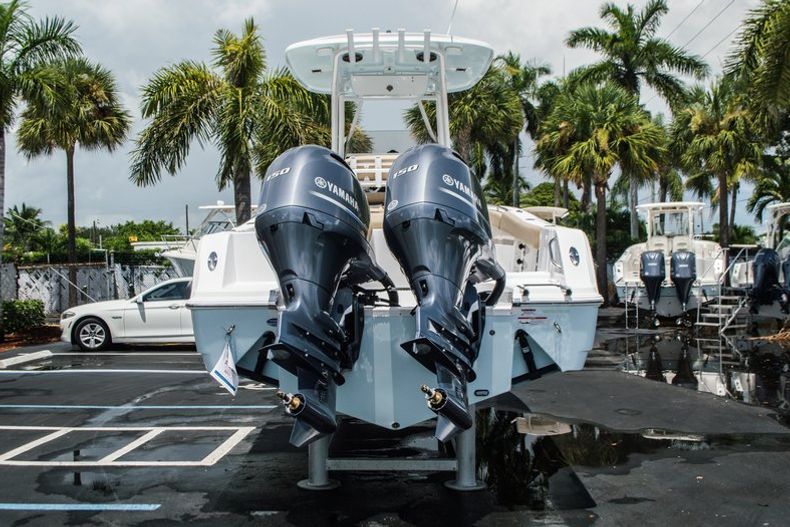 Thumbnail 7 for New 2016 Sportsman Open 252 Center Console boat for sale in West Palm Beach, FL