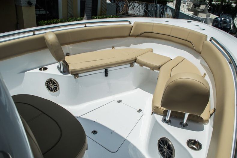 Thumbnail 11 for New 2016 Sportsman Open 252 Center Console boat for sale in West Palm Beach, FL