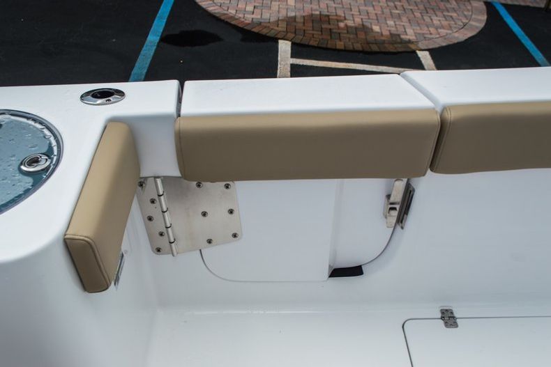 Thumbnail 38 for New 2016 Sportsman Open 252 Center Console boat for sale in West Palm Beach, FL