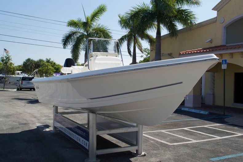 Thumbnail 2 for New 2014 Bulls Bay 2000 Bay Boat boat for sale in West Palm Beach, FL