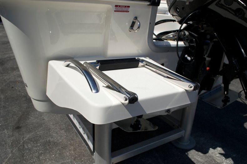 Thumbnail 11 for New 2014 Bulls Bay 2000 Bay Boat boat for sale in West Palm Beach, FL