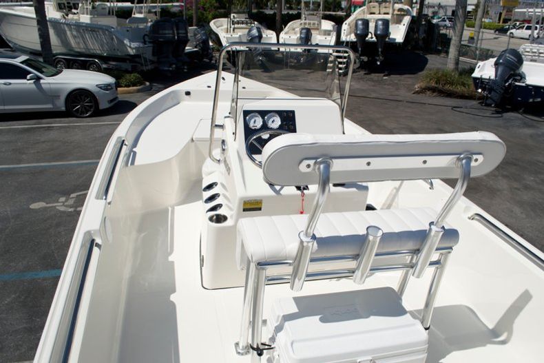 Thumbnail 16 for New 2014 Bulls Bay 2000 Bay Boat boat for sale in West Palm Beach, FL
