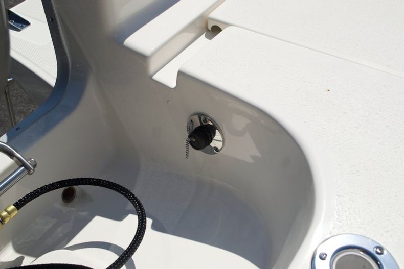 Thumbnail 29 for New 2014 Bulls Bay 2000 Bay Boat boat for sale in West Palm Beach, FL
