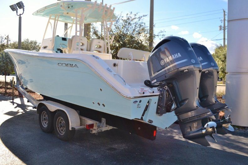 Thumbnail 3 for New 2018 Cobia 301 CC Center Console boat for sale in Vero Beach, FL