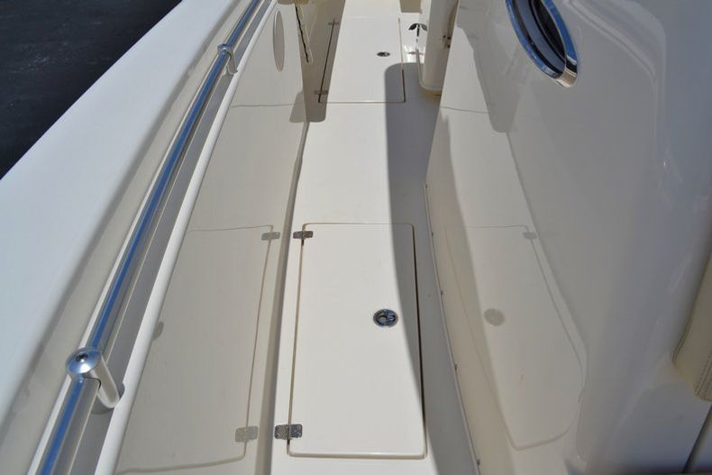 Thumbnail 31 for New 2014 Cobia 296 Center Console boat for sale in West Palm Beach, FL