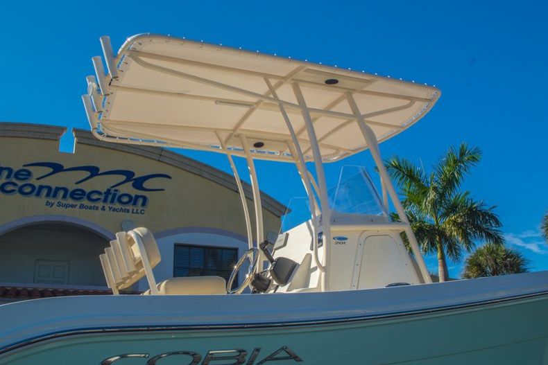 Thumbnail 8 for New 2016 Cobia 201 Center Console boat for sale in Miami, FL