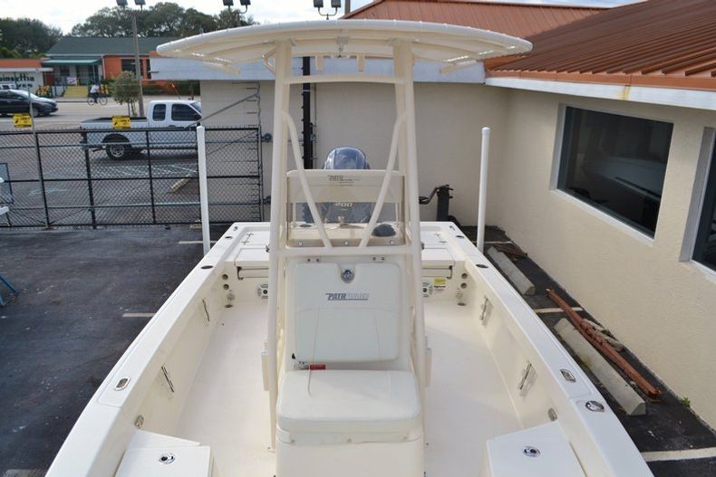 Thumbnail 13 for New 2016 Pathfinder 2200 TRS Bay Boat boat for sale in Vero Beach, FL
