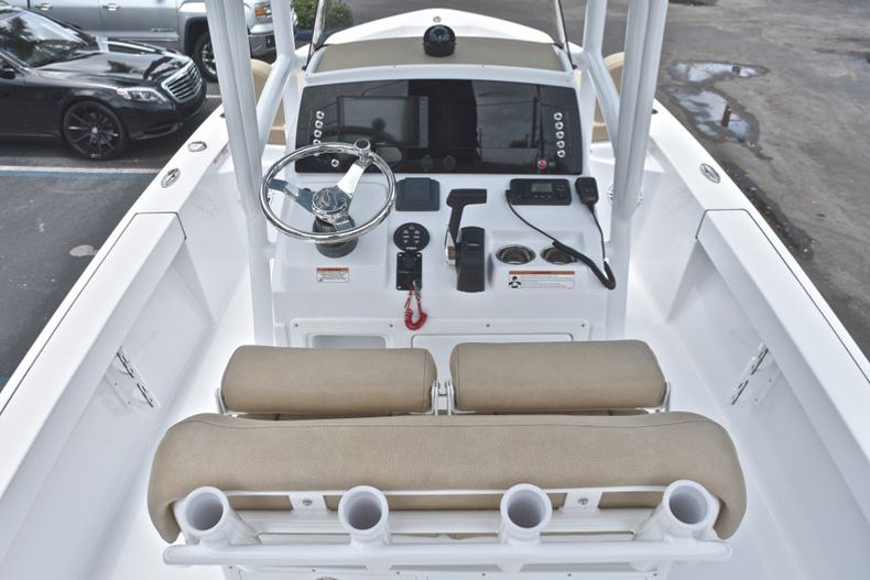 Thumbnail 28 for New 2019 Sportsman Masters 227 Bay Boat boat for sale in Vero Beach, FL