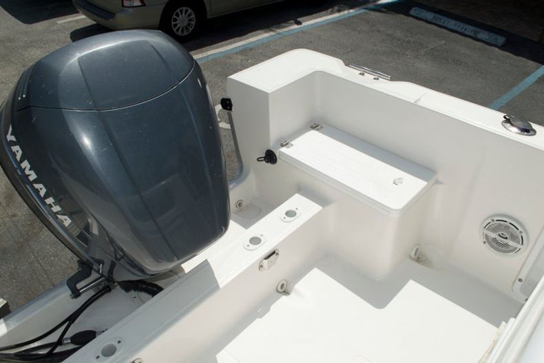 Thumbnail 20 for Used 2004 Key Largo 2000 CC Center Console boat for sale in Miami, FL