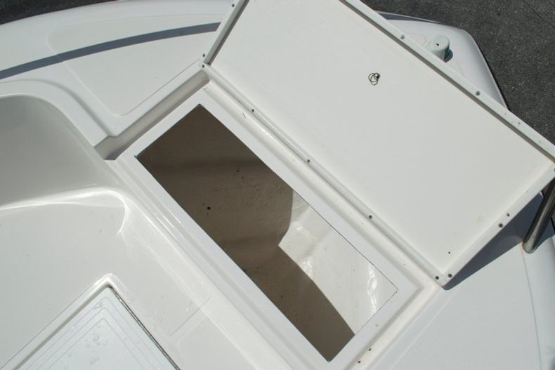 Thumbnail 26 for Used 2004 Key Largo 2000 CC Center Console boat for sale in Miami, FL