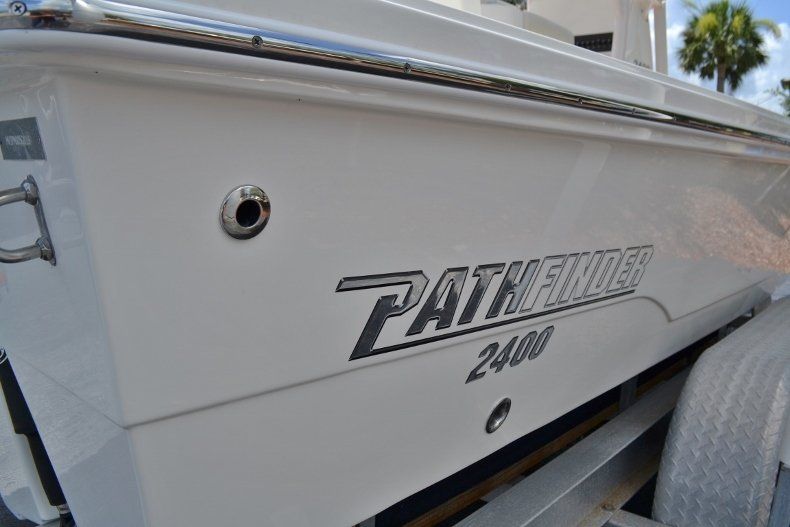 Thumbnail 8 for New 2019 Pathfinder 2400 TRS Bay Boat boat for sale in Vero Beach, FL
