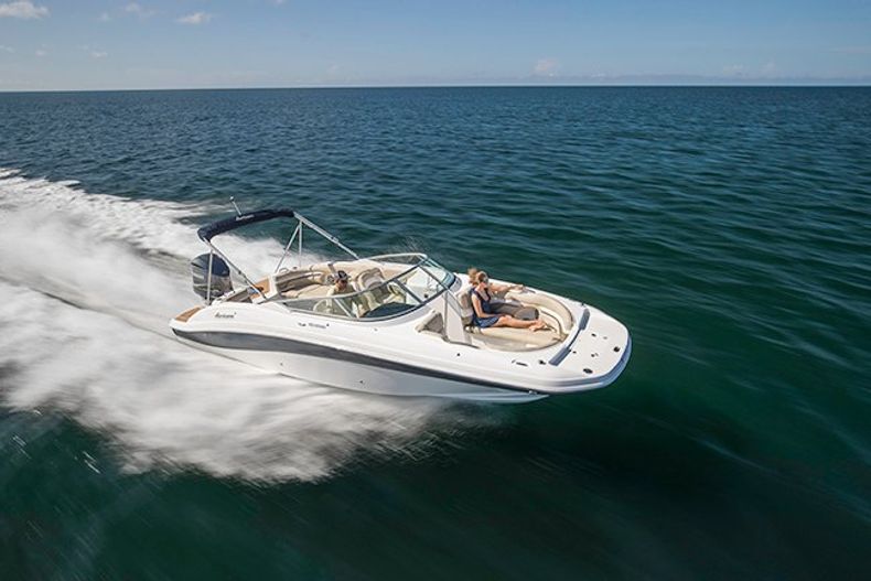 Thumbnail 2 for New 2017 Hurricane SunDeck SD 2690 OB boat for sale in Miami, FL