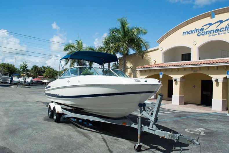 Thumbnail 1 for Used 2005 Maxum 2200SR3 boat for sale in West Palm Beach, FL