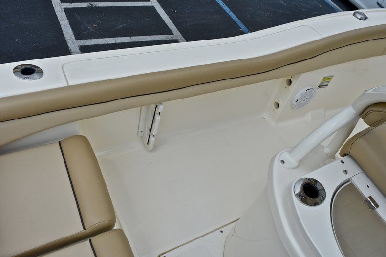 Thumbnail 20 for Used 2015 Scout 225 XSF Center Console boat for sale in West Palm Beach, FL
