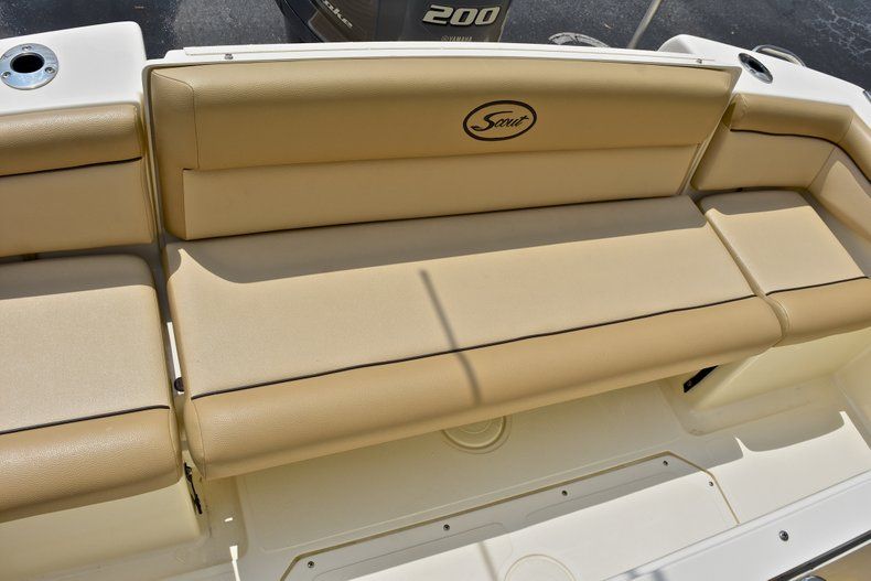 Thumbnail 14 for Used 2015 Scout 225 XSF Center Console boat for sale in West Palm Beach, FL