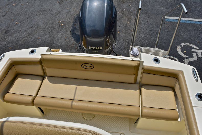 Thumbnail 11 for Used 2015 Scout 225 XSF Center Console boat for sale in West Palm Beach, FL