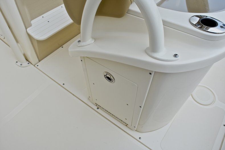 Thumbnail 24 for Used 2015 Scout 225 XSF Center Console boat for sale in West Palm Beach, FL