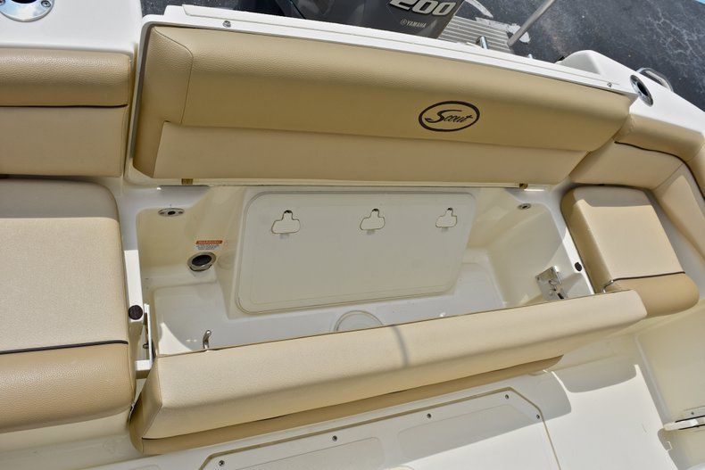 Thumbnail 15 for Used 2015 Scout 225 XSF Center Console boat for sale in West Palm Beach, FL