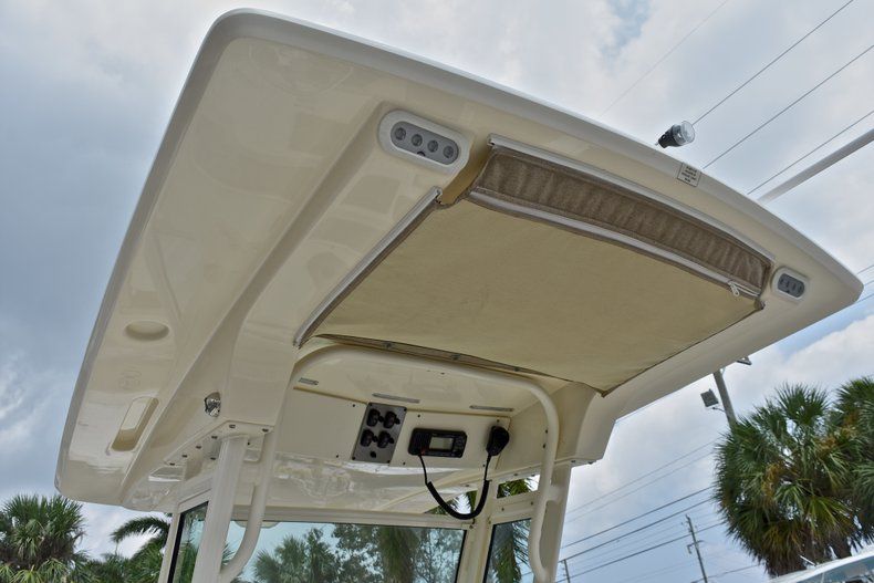 Thumbnail 39 for Used 2015 Scout 225 XSF Center Console boat for sale in West Palm Beach, FL