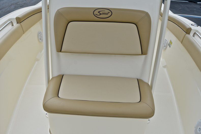 Thumbnail 45 for Used 2015 Scout 225 XSF Center Console boat for sale in West Palm Beach, FL
