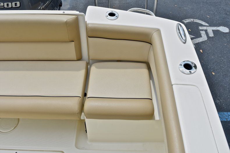 Thumbnail 18 for Used 2015 Scout 225 XSF Center Console boat for sale in West Palm Beach, FL
