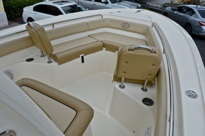 Thumbnail 44 for Used 2015 Scout 225 XSF Center Console boat for sale in West Palm Beach, FL