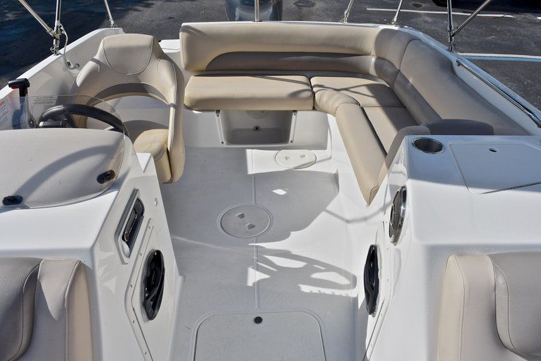 Thumbnail 9 for Used 2015 Hurricane SunDeck Sport SS 188 OB boat for sale in West Palm Beach, FL