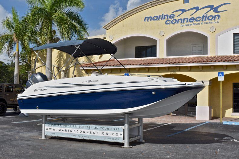 Thumbnail 1 for Used 2015 Hurricane SunDeck Sport SS 188 OB boat for sale in West Palm Beach, FL