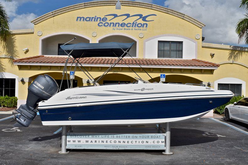 Used 2015 Hurricane SunDeck Sport SS 188 OB boat for sale in West Palm Beach, FL