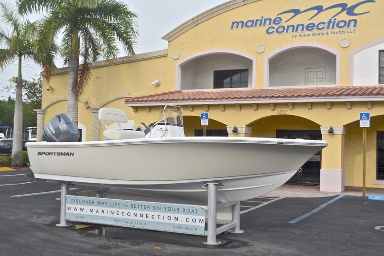 Thumbnail 1 for New 2017 Sportsman 17 Island Reef boat for sale in West Palm Beach, FL