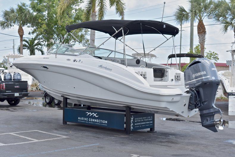 Thumbnail 5 for New 2018 Hurricane SunDeck SD 2690 OB boat for sale in West Palm Beach, FL