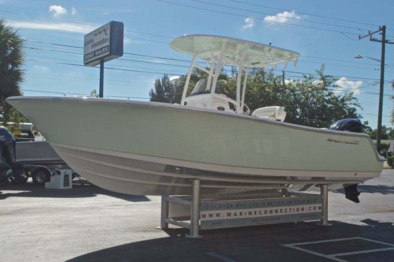 Thumbnail 3 for New 2016 Sportsman Open 232 Center Console boat for sale in West Palm Beach, FL