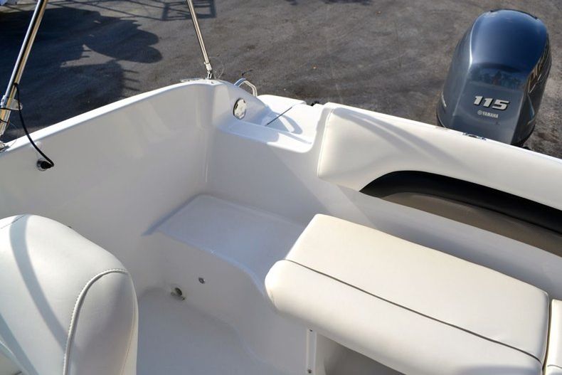 Thumbnail 24 for New 2014 Hurricane SunDeck SD 187 OB boat for sale in West Palm Beach, FL