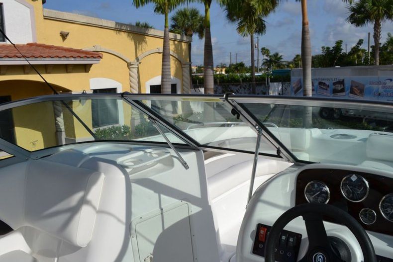 Thumbnail 42 for New 2014 Hurricane SunDeck SD 187 OB boat for sale in West Palm Beach, FL