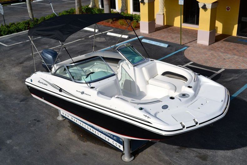 Thumbnail 60 for New 2014 Hurricane SunDeck SD 187 OB boat for sale in West Palm Beach, FL