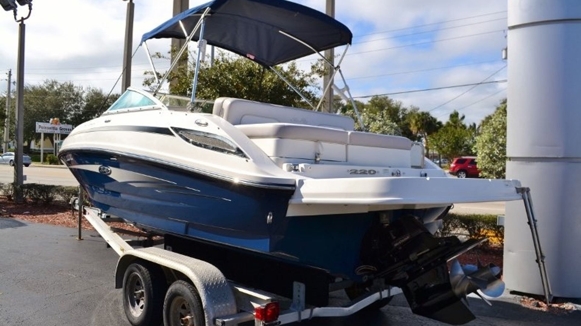 Used 2012 Sea Ray 220 SunDeck #1346 image 4