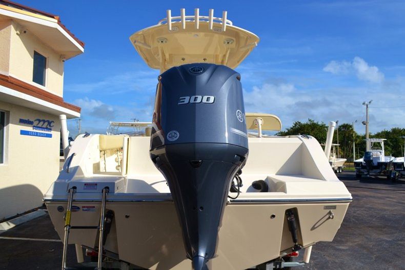 Thumbnail 5 for New 2016 Cobia 237 Center Console boat for sale in West Palm Beach, FL