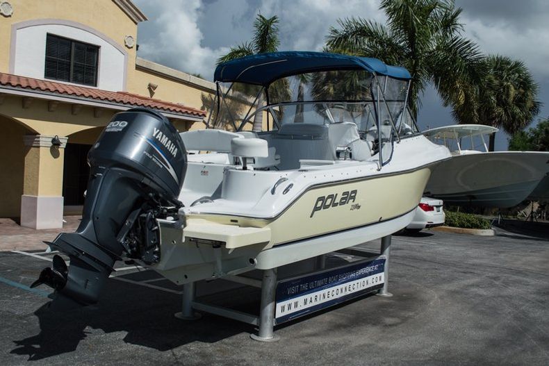 Thumbnail 6 for Used 2006 Polar 2100 DC boat for sale in West Palm Beach, FL