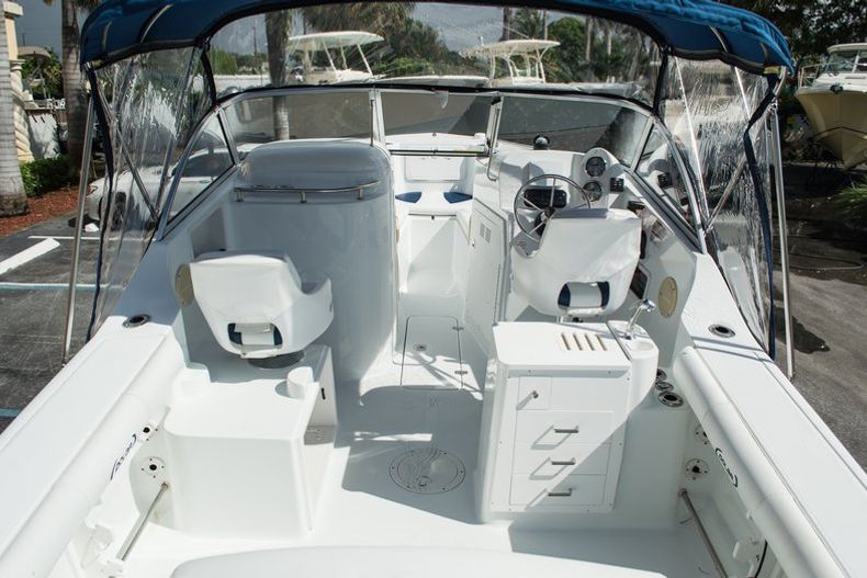 Thumbnail 12 for Used 2006 Polar 2100 DC boat for sale in West Palm Beach, FL