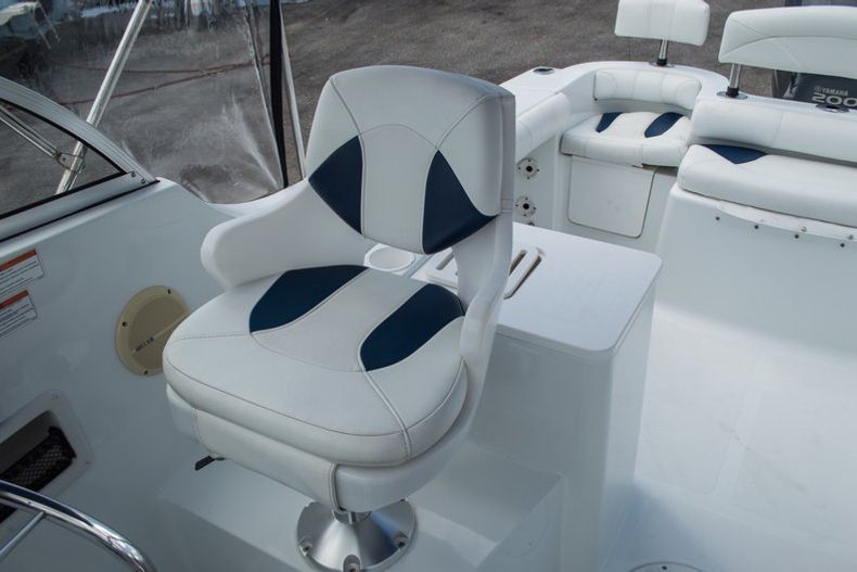 Thumbnail 22 for Used 2006 Polar 2100 DC boat for sale in West Palm Beach, FL