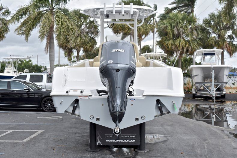 Thumbnail 7 for New 2018 Sportsman Open 242 Center Console boat for sale in West Palm Beach, FL