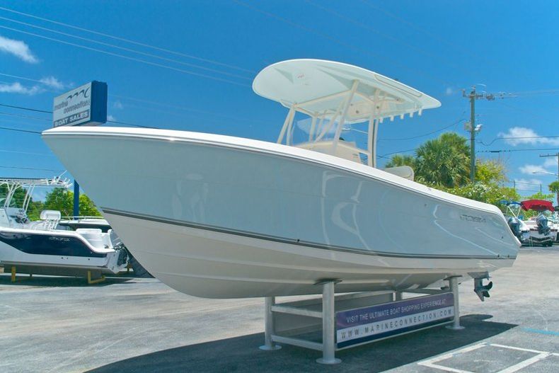 Thumbnail 3 for New 2014 Cobia 237 Center Console boat for sale in West Palm Beach, FL