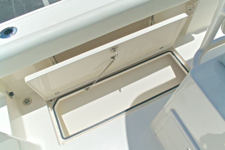 Thumbnail 30 for New 2014 Cobia 237 Center Console boat for sale in West Palm Beach, FL