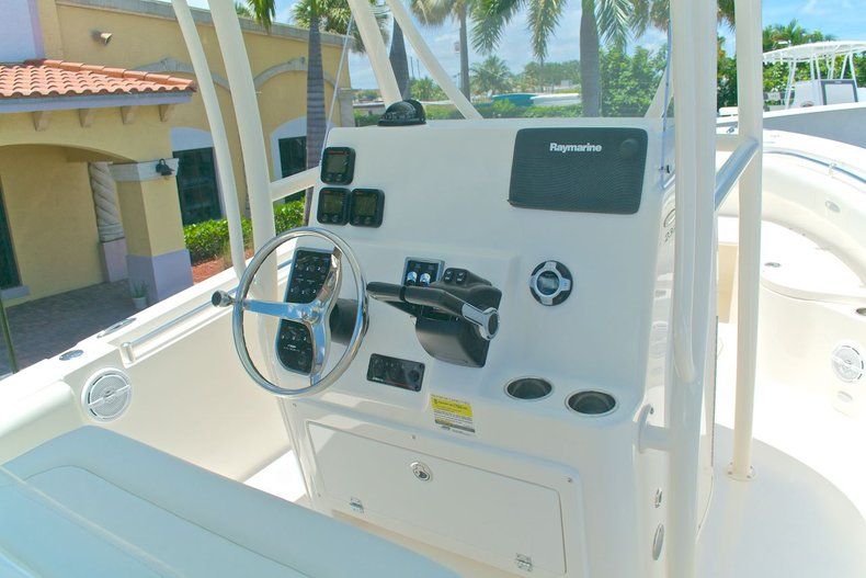 Thumbnail 43 for New 2014 Cobia 237 Center Console boat for sale in West Palm Beach, FL