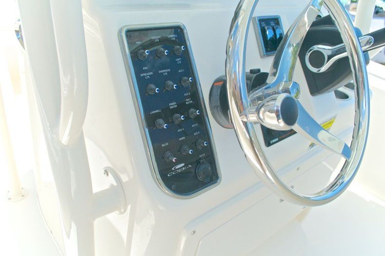 Thumbnail 51 for New 2014 Cobia 237 Center Console boat for sale in West Palm Beach, FL