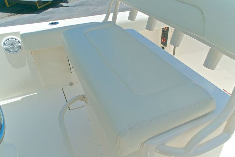 Thumbnail 55 for New 2014 Cobia 237 Center Console boat for sale in West Palm Beach, FL