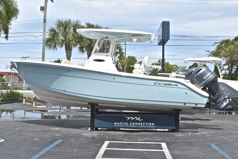 Thumbnail 5 for New 2019 Cobia 240 CC Center Console boat for sale in West Palm Beach, FL
