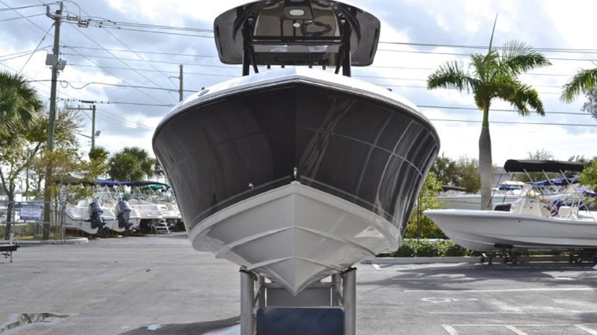 New 2013 Cobia 256 Center Console #K013 image 3